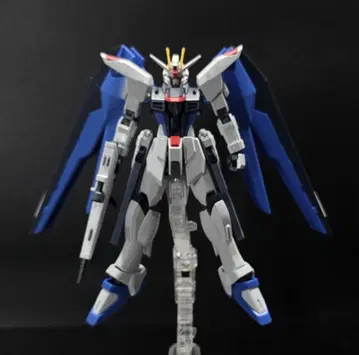 HGCE 1/144 프리덤 건담