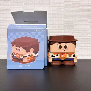 PIXAR POP CUBE 우디 피규어