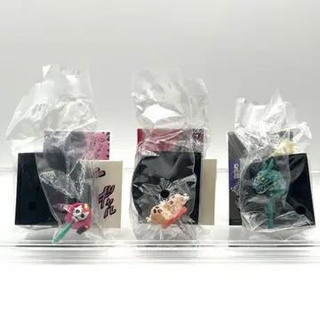 죠죠의 기묘한 모험 스탠드 플러그 컬렉션 3종 세트