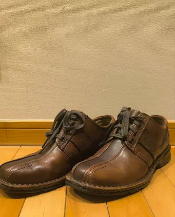 Clarks 클락스 가죽 신발 27cm