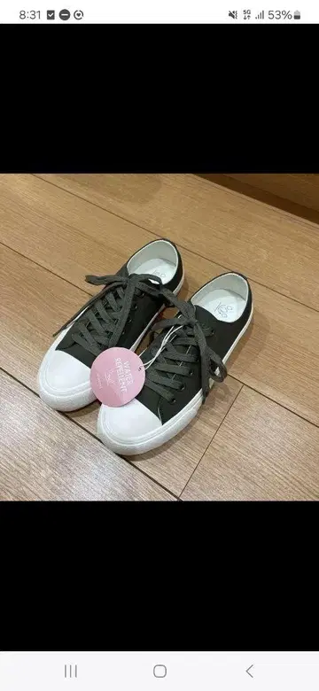 가격 인하! emmi 워터프루프 스니커즈