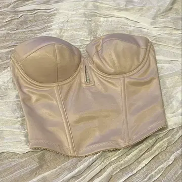 트리트 드레싱 숏 뷔스티에