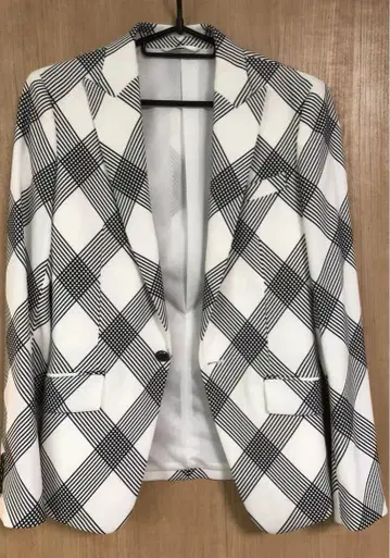 SOS TE NUTO 화이트 자켓
