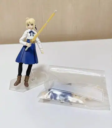figma Fate/stay night 세이버 사복ver