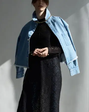 upper hights 데님 셔츠 ESSENSETHE CROPPED