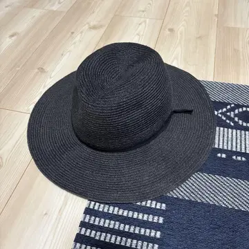 COMES AND GOES 밀짚 접이식