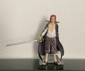 원피스 초조형혼 샹크스 피규어