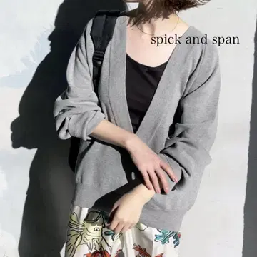 컨디션 최상 Spick & Span 밀라노 리브 V넥 뉴앙스 풀오버