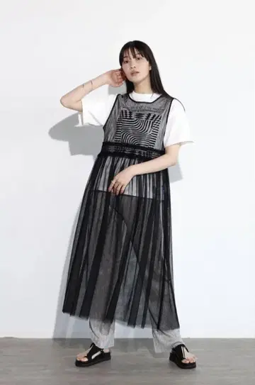 RADIATE 튤 레이어드 원피스 야마다야