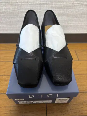 미사용 새상품 DICI 펌프스