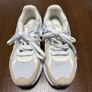 PUMA 스니커즈 (23.5cm) [ 컨디션 최상 ]