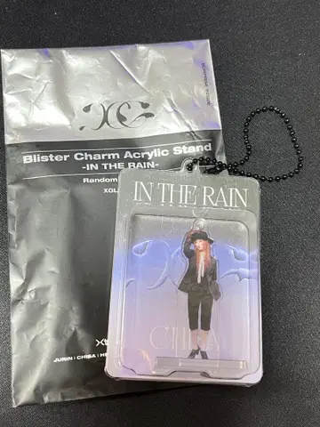XG IN THE RAIN 아크릴 스탠드 키링 CHISA