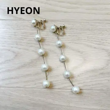 HYEON 스노우 드롭 펄 귀찌
