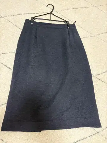 유나이티드 애로우즈 네이비 타이트 스커트 34 클리닝 완료