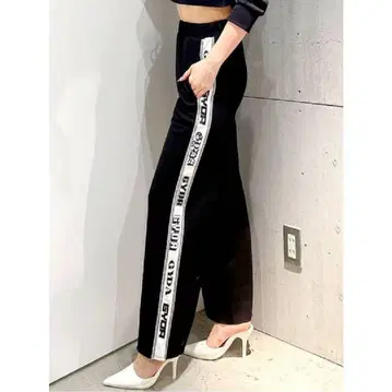새상품급 GYDA 로고 라인 와이드 팬츠