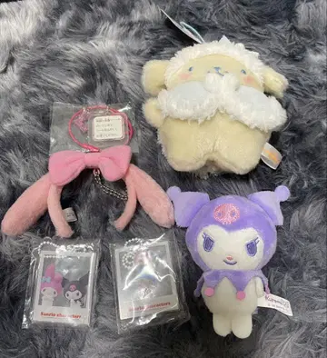 산리오 굿즈 모음