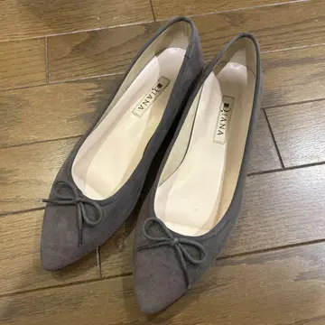 새상품급 DIANA 플랫슈즈 23.5cm
