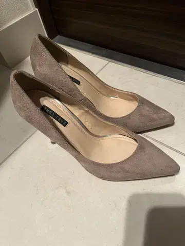 BABY PURE 그레이 스웨이드 스틸레토 하이힐 24.0cm