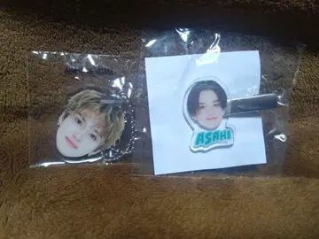TREASURE 아사히 얼굴 아크릴 키링 클립