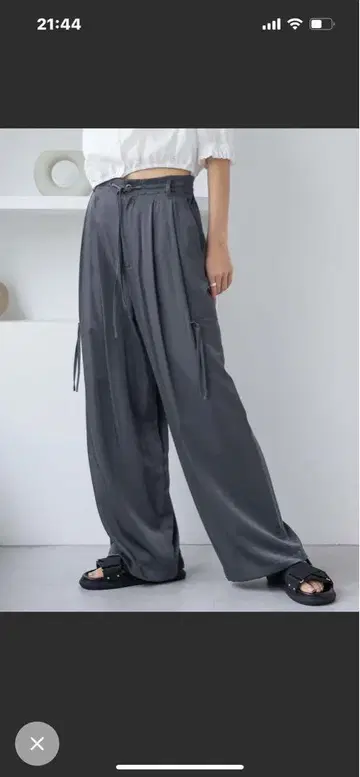 지나시스 ZIP 포켓 새틴 팬츠