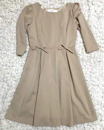 tocco closet 토코 클로젯 원피스 베이지 7부 소매