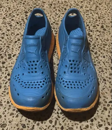 PUMA 샌들