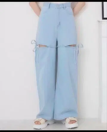 라이트 블루 데님 와이드 팬츠