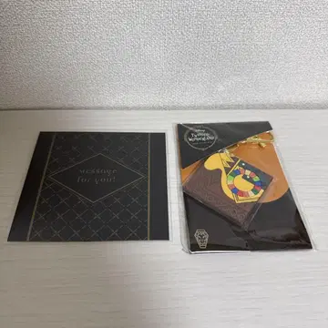 트위스테 발렌타인 레오나 러버 참 2022