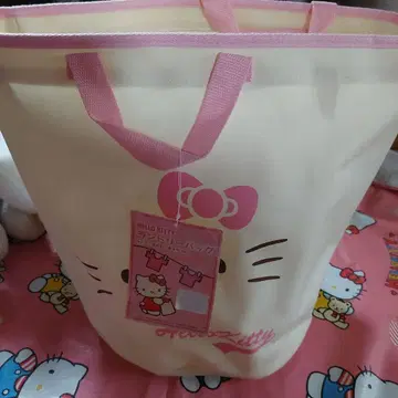 HELLO KITTY 세탁 가방
