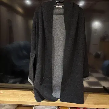 후드 부착 다크 그레이 롱 코트