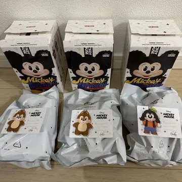 [ 정품 ] POPMART 미키 패밀리 3체 세트