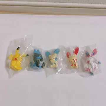 어깨 쿵 Fig 포켓몬