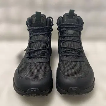 미사용 새상품 ALTRA (팀프 하이커 GTX) 우먼 26cm