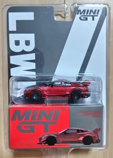mini-gt LB-Silhouette NISSAN 35GT-RR