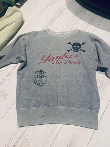 Yankee Air Pirate 트레이닝복