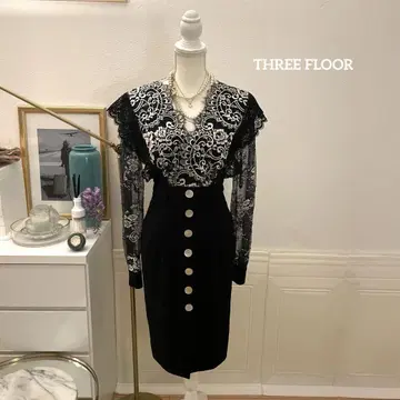 [ 4만 엔 ] THREE FLOOR 레이스 디자인 원피스