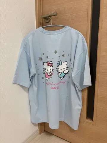 HELLOKITTY 키티 T셔츠 라이트 블루