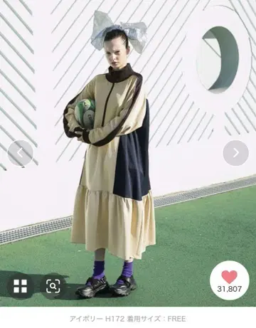 forksy. 하프 지퍼 라인 배색 트랙 저리 원피스