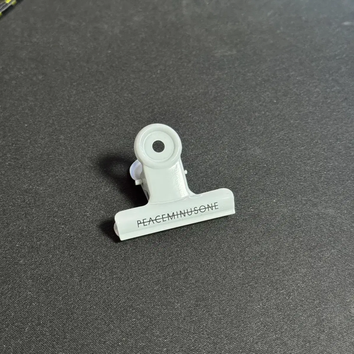 PEACEMINUSONE ブルドッグ クリップ Peaceminusone】 Bulldog Clip Pin