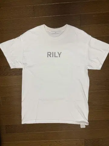 RILY T셔츠 [ S ]