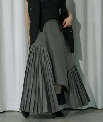Ezick 롱 플리츠 스커트