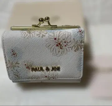 새상품 PAUL&JOEACCESOIRES 크리잔테움 접이식 지갑