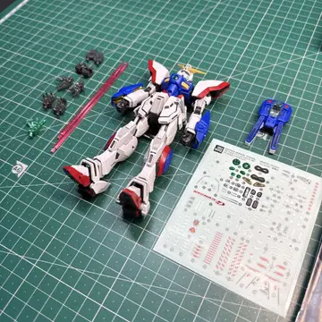 RG 1/144 샤이닝 건담 기본 조립 완성품