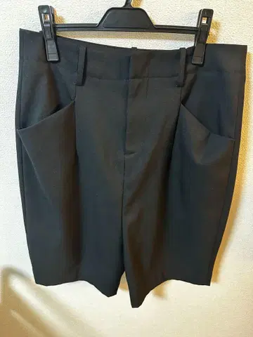 entire studios rumy short
