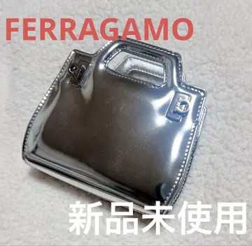 미사용 새상품 Ferragamo 페라가모 완다 마이크로 미니백
