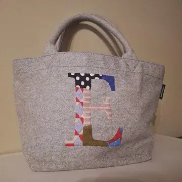 그레이 E 자수 토트백