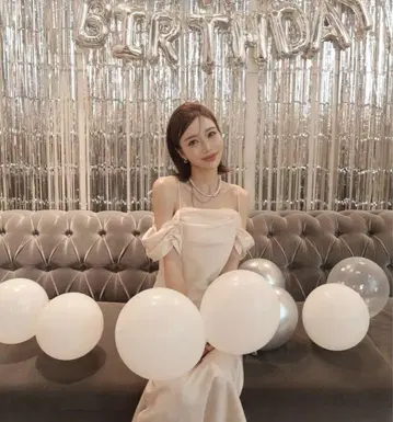 완판템 eimy istoire 새틴 오프숄더 슬릿 원피스