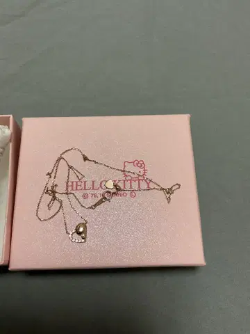 헬로키티 목걸이 핑크 골드