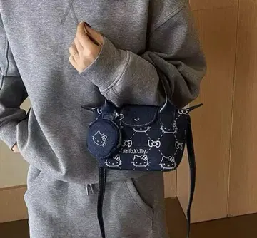헬로키티 네이비 숄더백