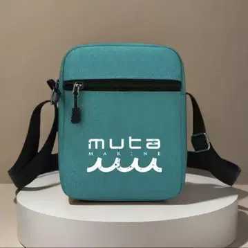 muta 그래픽 숄더백 바디백 시안 그린